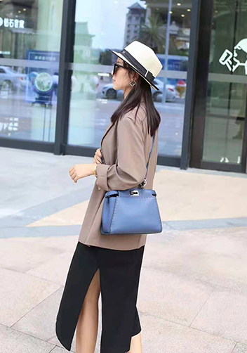 Carrie Leather Bag With Stitches Blue