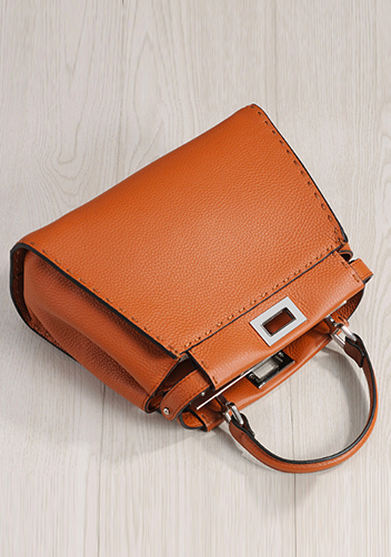 Carrie Leather Bag With Stitches Camel