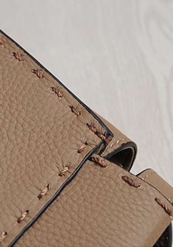 Carrie Leather Bag With Stitches Khaki
