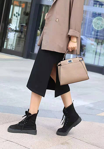 Carrie Leather Bag With Stitches Khaki