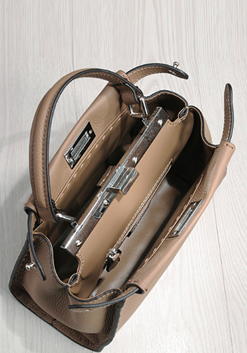 Carrie Leather Bag With Stitches Khaki