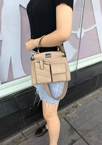 Carrie Leather Bag With Pocket Beige