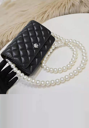 Adeline Leather Shoulder Bag Pearls Chain Flower Black