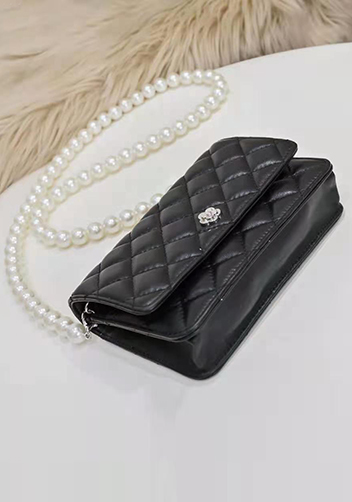 Adeline Leather Shoulder Bag Pearls Chain Flower Black