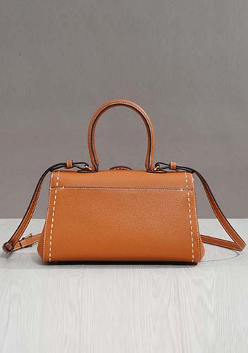 Hurricane Leather Shoulder Bag Camel