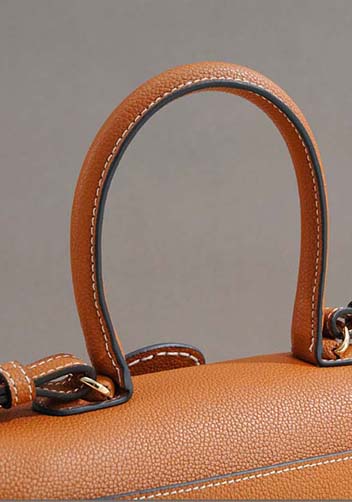 Hurricane Leather Shoulder Bag Camel