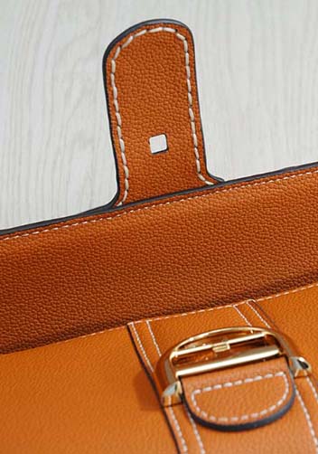 Hurricane Leather Shoulder Bag Camel