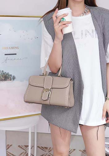 Hurricane Leather Shoulder Bag Grey
