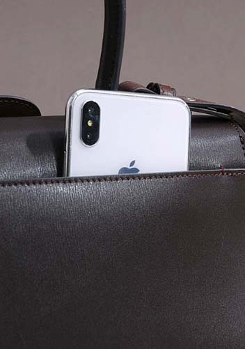 Hurricane Smooth Leather Shoulder Bag Coffee