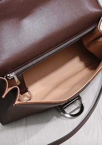 Hurricane Smooth Leather Shoulder Bag Coffee