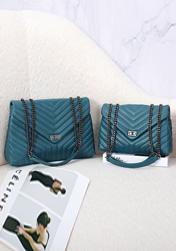 Yvonne Large Shoulder Bag Lambskin Blue