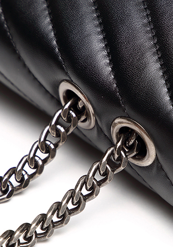 Yvonne Medium Shoulder Bag Lambskin Black