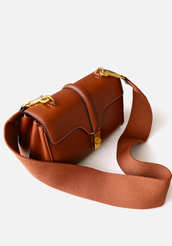 Shimanne Calfskin Shoulder Bag Camel