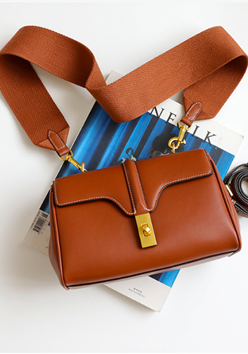 Shimanne Calfskin Shoulder Bag Camel