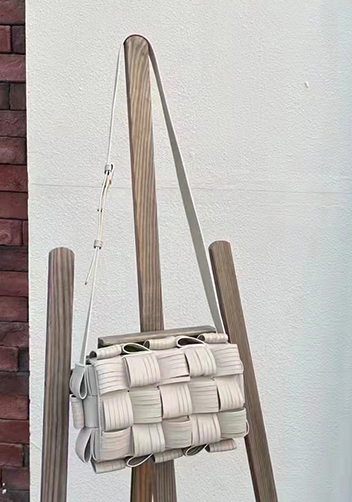 Mia Fringed Leather Shoulder Bag Cream