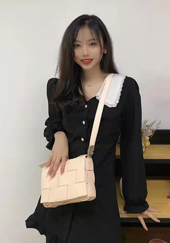 Mia 15 Square Leather Shoulder Bag Beige