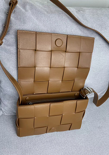Mia 15 Square Leather Shoulder Bag Camel