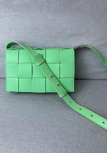 Mia 15 Square Leather Shoulder Bag Green