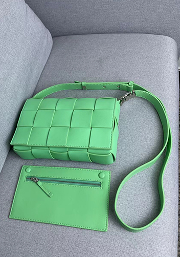 Mia 15 Square Leather Shoulder Bag Green
