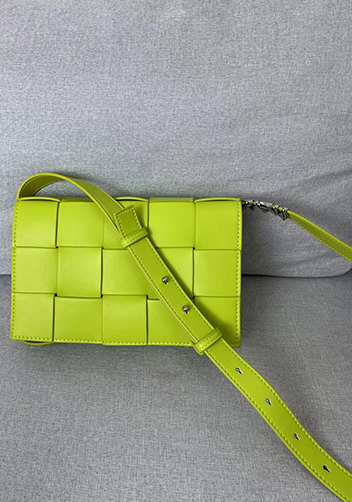 Mia 15 Square Leather Shoulder Bag Kiwi