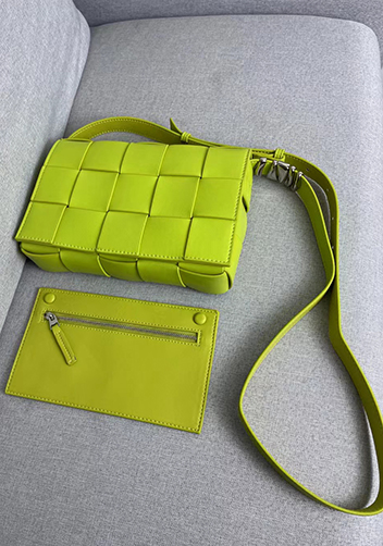 Mia 15 Square Leather Shoulder Bag Kiwi