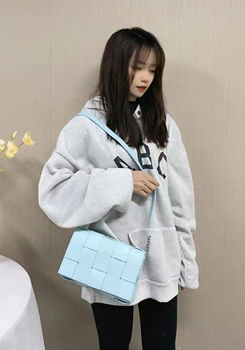 Mia 15 Square Leather Shoulder Bag Light Blue