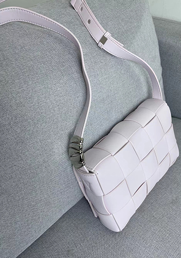Mia 15 Square Leather Shoulder Bag Light Pink