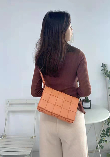 Mia 15 Square Leather Shoulder Bag Orange