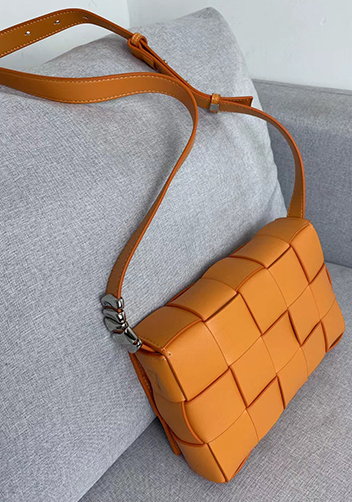 Mia 15 Square Leather Shoulder Bag Orange