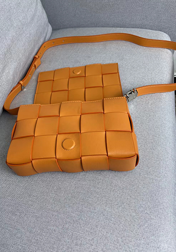 Mia 15 Square Leather Shoulder Bag Orange