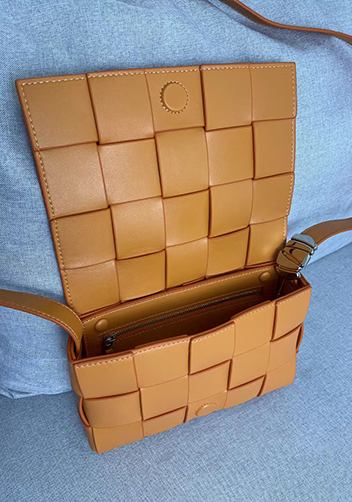 Mia 15 Square Leather Shoulder Bag Orange