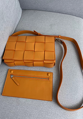 Mia 15 Square Leather Shoulder Bag Orange