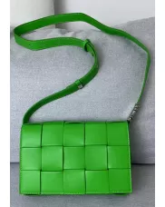 Mia 15 Square Leather Shoulder Bag Green Parakeet