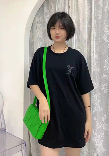Mia 15 Square Leather Shoulder Bag Green Parakeet