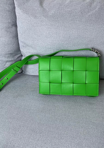 Mia 15 Square Leather Shoulder Bag Green Parakeet