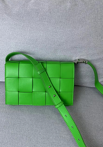 Mia 15 Square Leather Shoulder Bag Green Parakeet
