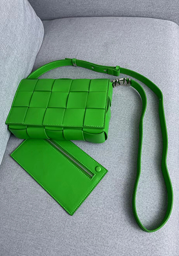 Mia 15 Square Leather Shoulder Bag Green Parakeet