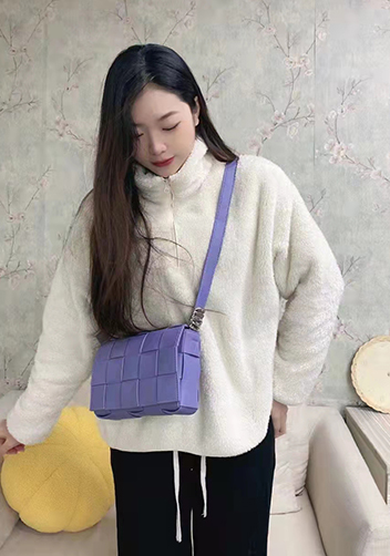 Mia 15 Square Leather Shoulder Bag Purple