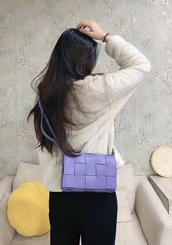 Mia 15 Square Leather Shoulder Bag Purple