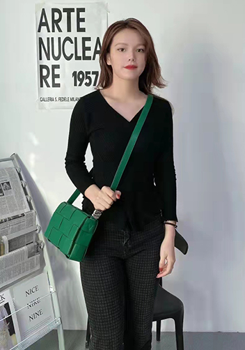 Mia 15 Square Leather Shoulder Bag Racing Green
