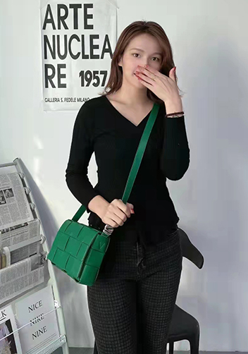 Mia 15 Square Leather Shoulder Bag Racing Green