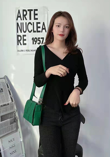 Mia 15 Square Leather Shoulder Bag Racing Green
