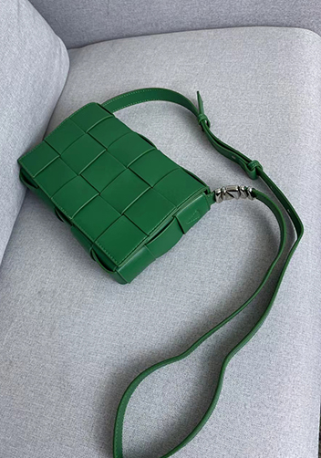Mia 15 Square Leather Shoulder Bag Racing Green