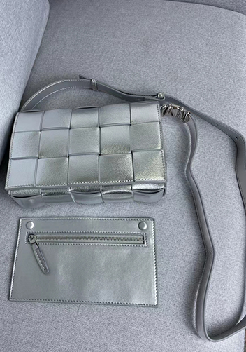 Mia 15 Square Leather Shoulder Bag Sliver