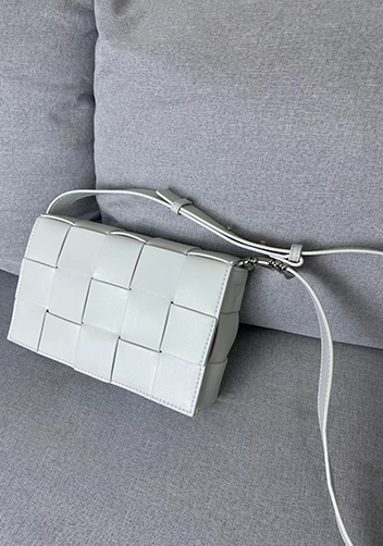 Mia 15 Square Leather Shoulder Bag White
