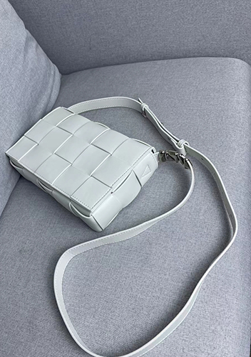 Mia 15 Square Leather Shoulder Bag White