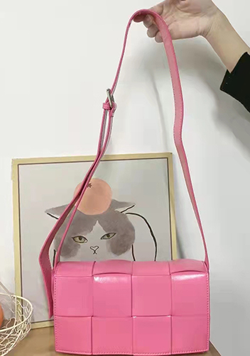 Mia 8 Square Leather Shoulder Bag Barbie
