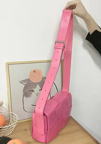 Mia 8 Square Leather Shoulder Bag Barbie
