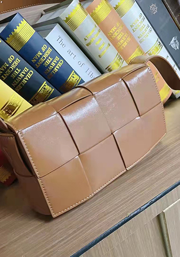 Mia 8 Square Leather Shoulder Bag Camel