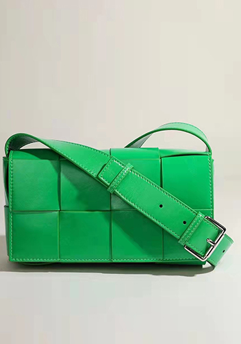 Mia 8 Square Leather Shoulder Bag Green Parakeet